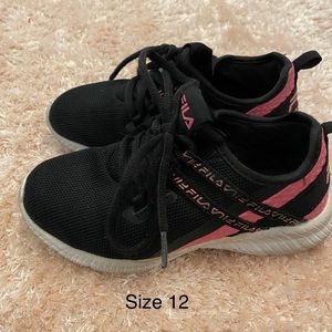 Girls shoes